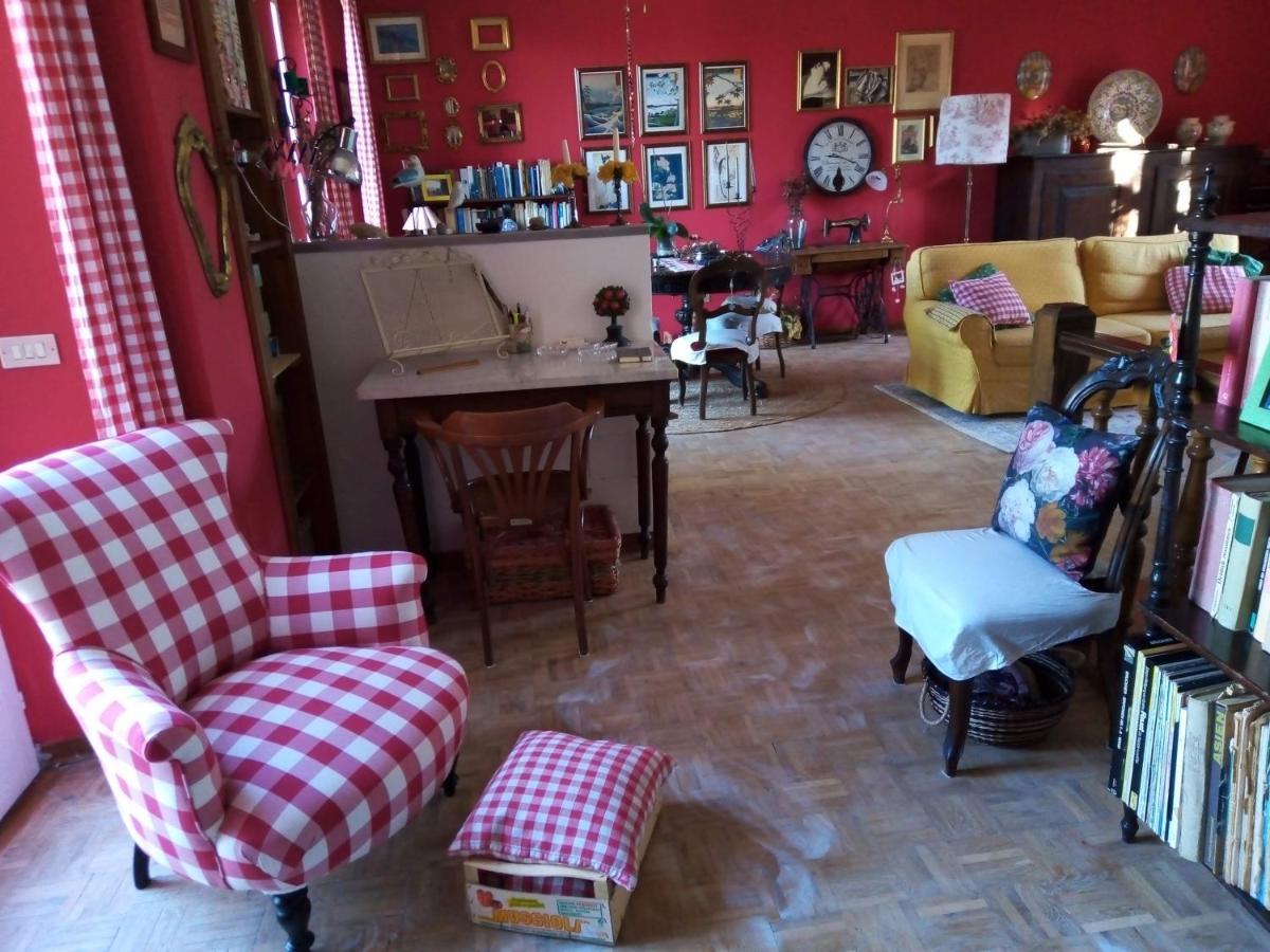 B&B La Gallinella Rossa Baschi ภายนอก รูปภาพ
